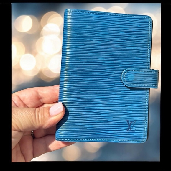 LOUIS VUITTON BLUE EPI LEATHER 6 RING AGENDA. UEC. - Picture 1 of 7